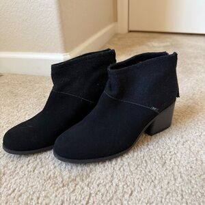 TOMS Black Suede Ankle Booties | Chunky Heel | Women’s 7.5